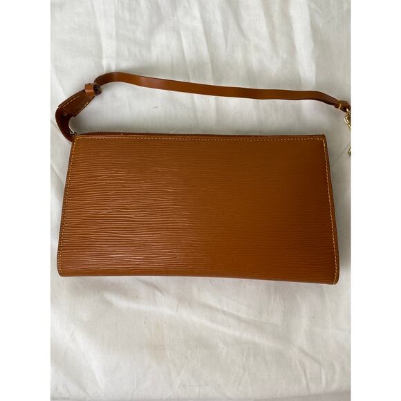 Repair Required: Louis Vuitton EPI Pochette Cognac Brown Shoulder Bag Clutch - Picture 6 of 14